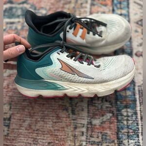 Altra Provision 6 Size 5.5
